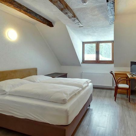 Zamecka Fortovna Obora - Forester House Kaznejov 外观 照片